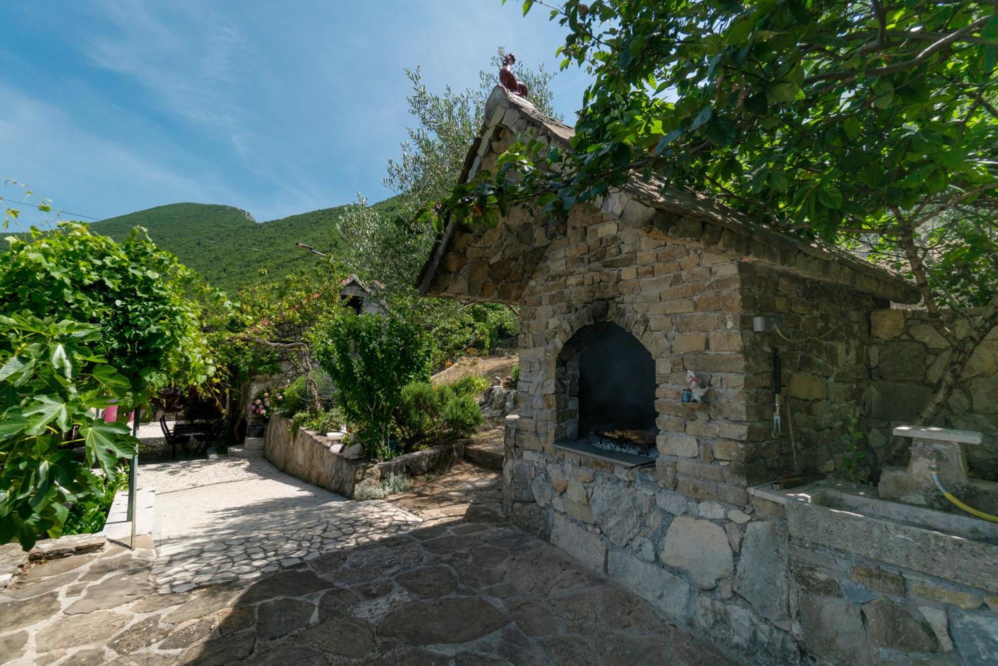 Apartments Srdanovic Omis Luaran gambar